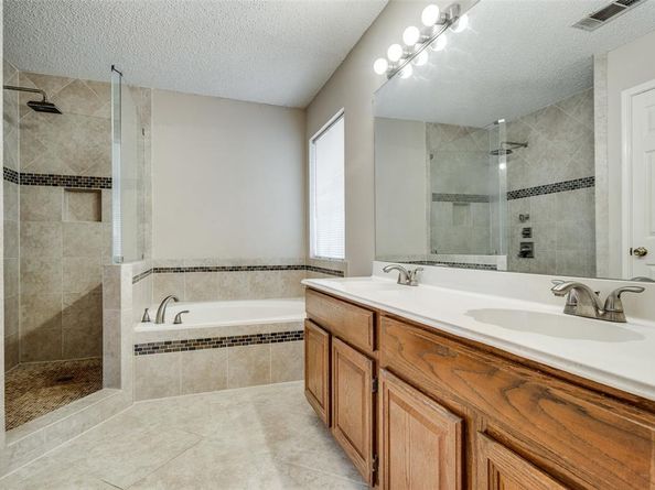 1526  Cross Courts Drive , Garland Texas 75040