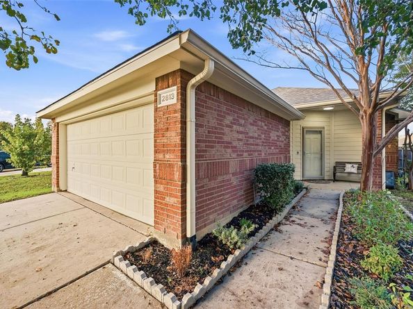 2813  Coyote Ridge Drive , Fort Worth Texas 76244