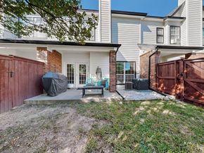 2344  Southcourt Circle , Irving Texas 75038