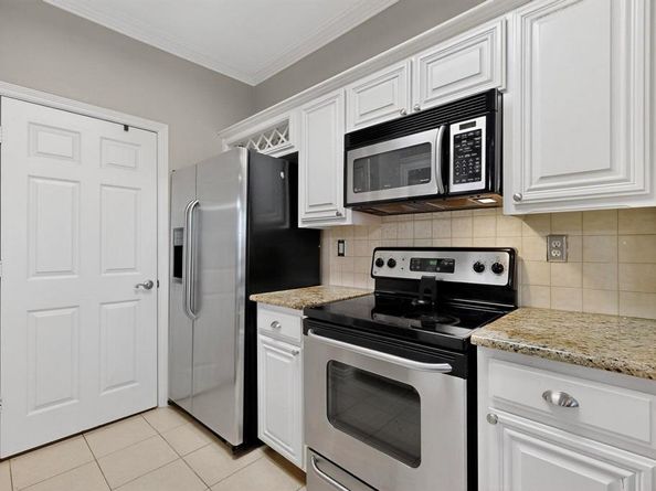 2344  Southcourt Circle , Irving Texas 75038