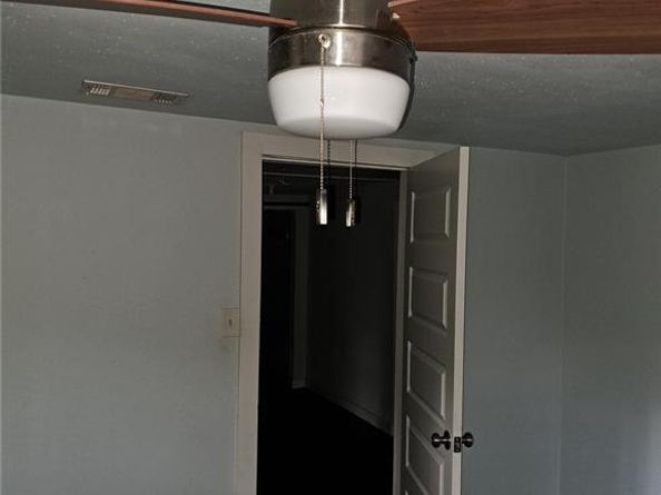 1609  Spring Avenue , Carrollton Texas 75006