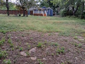 1609  Spring Avenue , Carrollton Texas 75006