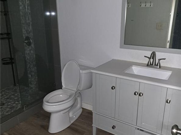 1609  Spring Avenue , Carrollton Texas 75006