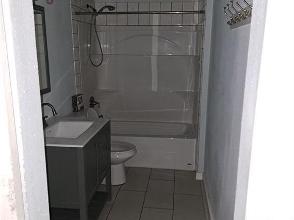 1609  Spring Avenue , Carrollton Texas 75006