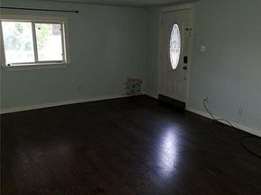 1609  Spring Avenue , Carrollton Texas 75006