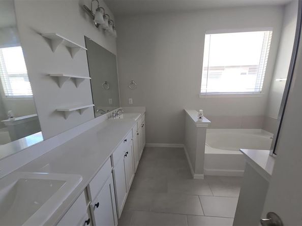 913 E Market Street , Northlake Texas 76247