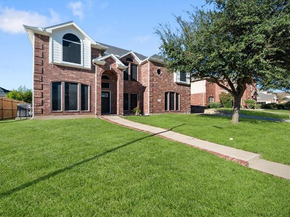 2811  Saint Maria Drive , Mansfield Texas 76063