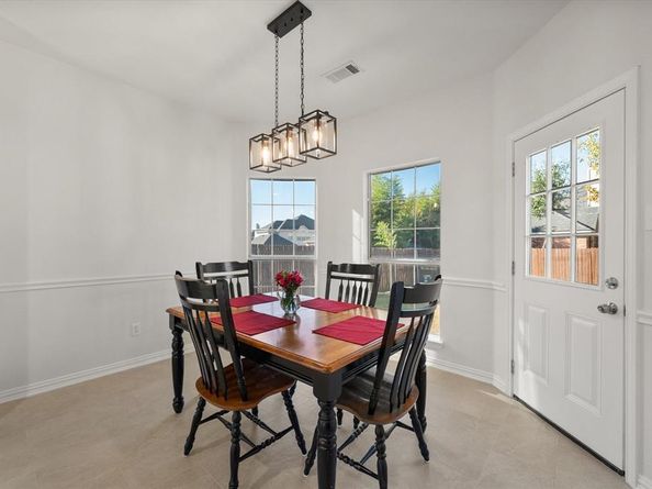 2811  Saint Maria Drive , Mansfield Texas 76063