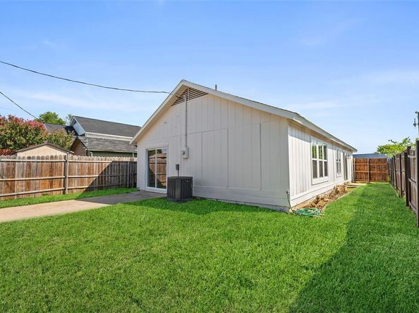 10331  Waterbury Drive , Dallas Texas 75217