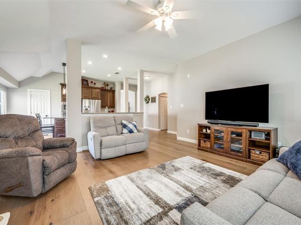 1815  Andover Lane , Corinth Texas 76210