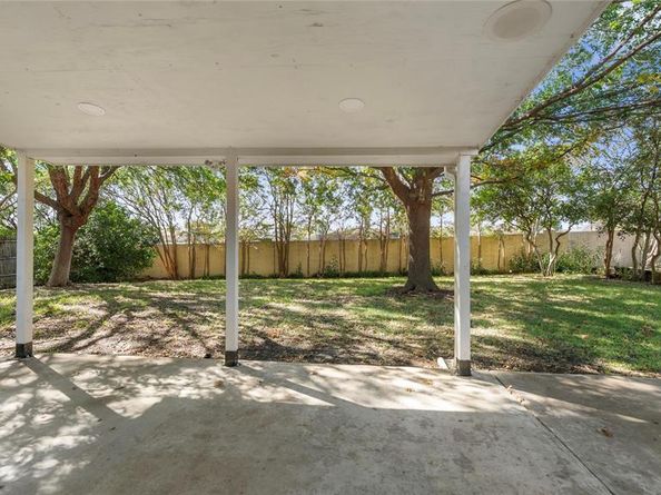 476  Meadowhill Drive , Benbrook Texas 76126