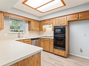 476  Meadowhill Drive , Benbrook Texas 76126