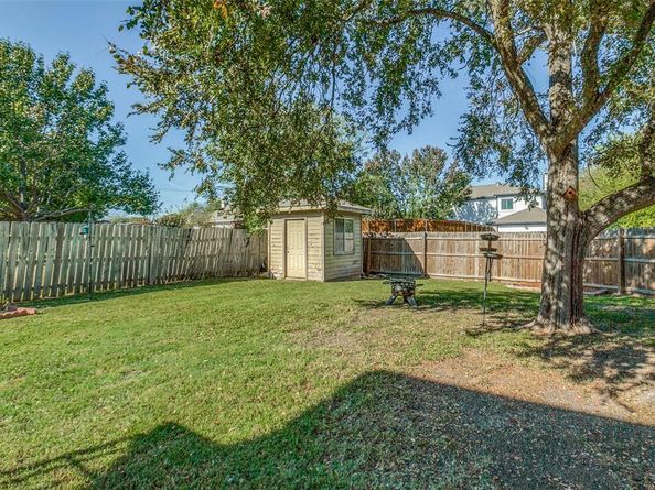 1209  Montclair Drive , Garland Texas 75040