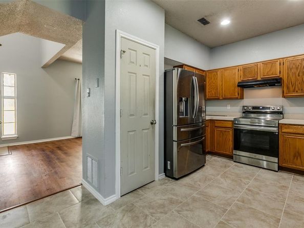 1209  Montclair Drive , Garland Texas 75040