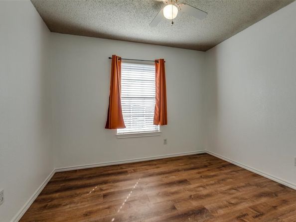 1209  Montclair Drive , Garland Texas 75040