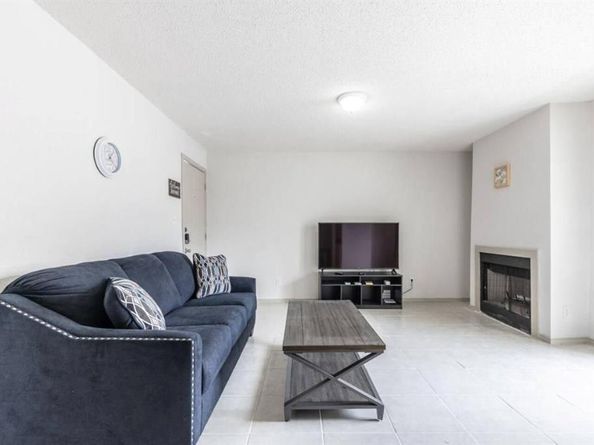 7431  Holly Hill Drive  206, Dallas Texas 75231