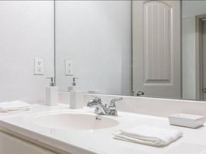 7431  Holly Hill Drive  206, Dallas Texas 75231