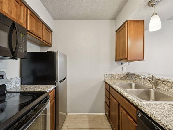 1503 N Garrett Avenue  111, Dallas Texas 75206