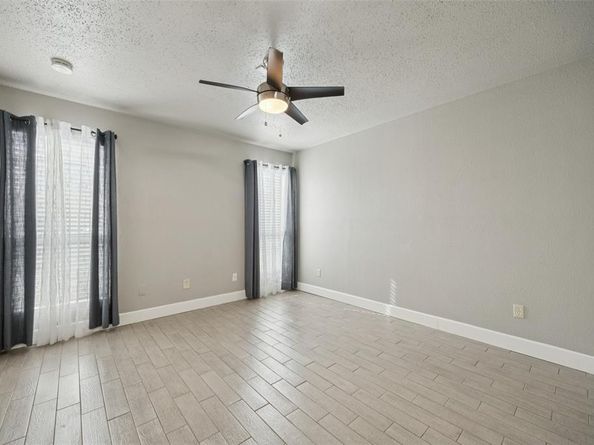 1503 N Garrett Avenue  111, Dallas Texas 75206