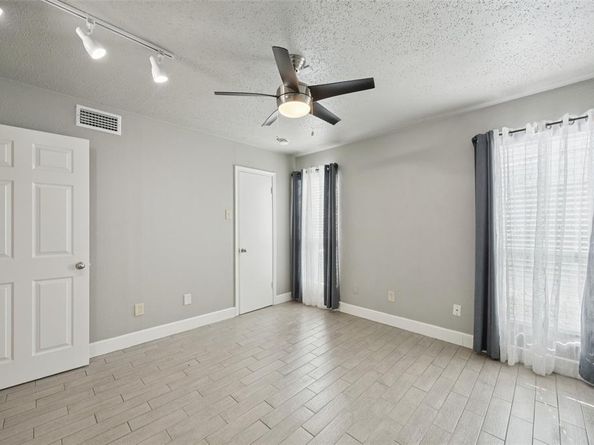 1503 N Garrett Avenue  111, Dallas Texas 75206