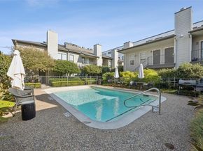 1503 N Garrett Avenue  111, Dallas Texas 75206