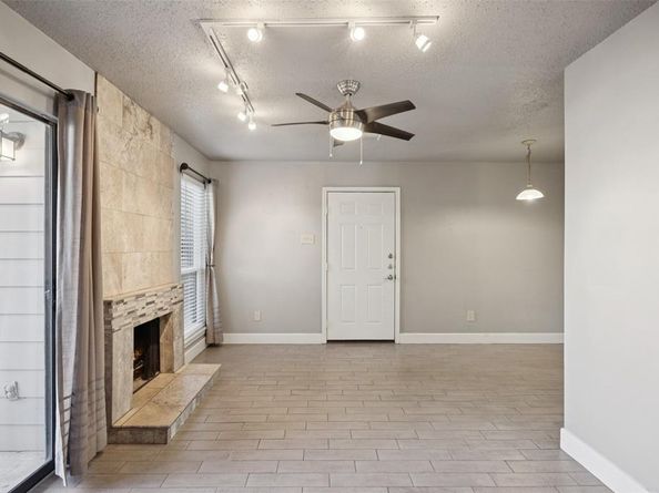 1503 N Garrett Avenue  111, Dallas Texas 75206