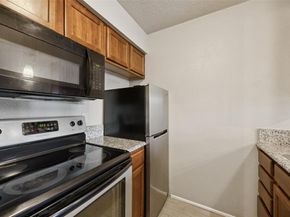 1503 N Garrett Avenue  111, Dallas Texas 75206