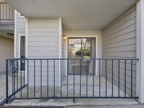 1503 N Garrett Avenue  111, Dallas Texas 75206