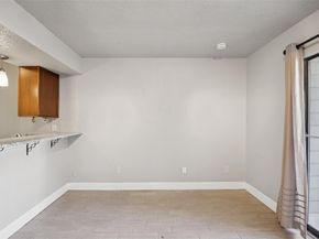 1503 N Garrett Avenue  111, Dallas Texas 75206