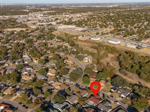 7108  Southridge Trail , Fort Worth Texas 76133