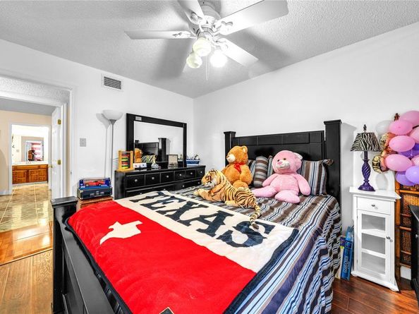 7108  Southridge Trail , Fort Worth Texas 76133