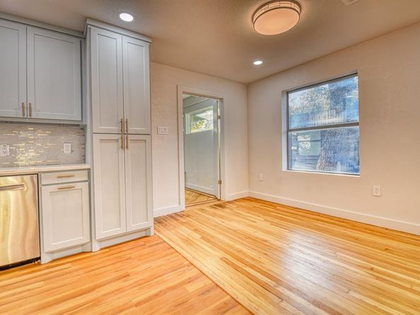 2370  San Marcus Avenue , Dallas Texas 75228