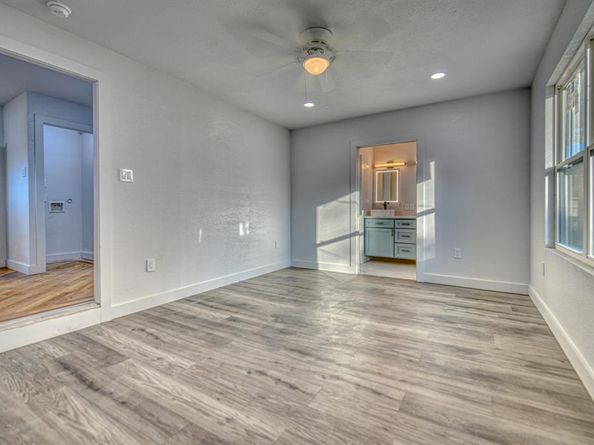 2370  San Marcus Avenue , Dallas Texas 75228