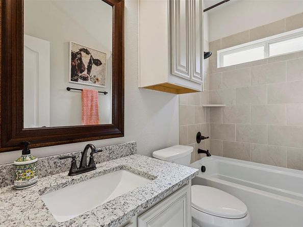 2204  Simpson Lane , Mansfield Texas 76063