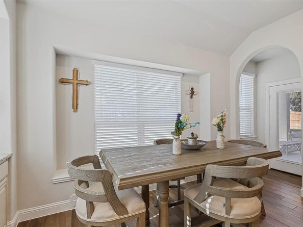 2204  Simpson Lane , Mansfield Texas 76063