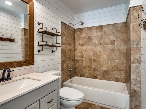 4102  Foxmoor Court , Arlington Texas 76016