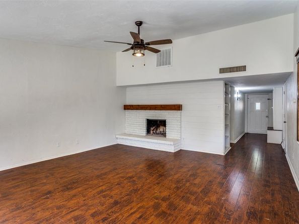 4102  Foxmoor Court , Arlington Texas 76016