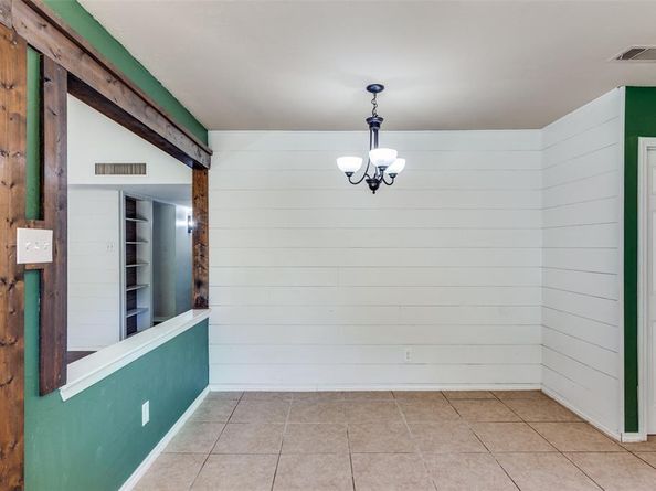 4102  Foxmoor Court , Arlington Texas 76016