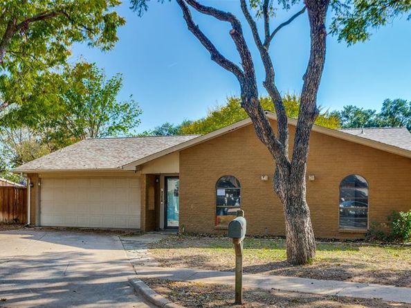 4102  Foxmoor Court , Arlington Texas 76016