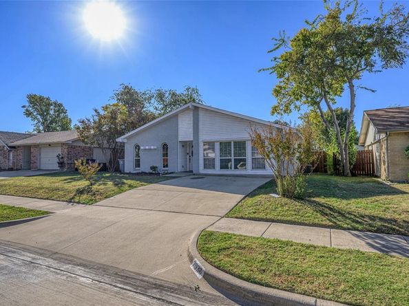 2038  Rose Hill Lane , Carrollton Texas 75007