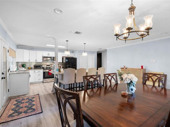 2038  Rose Hill Lane , Carrollton Texas 75007