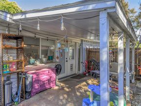 2038  Rose Hill Lane , Carrollton Texas 75007