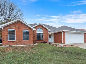 2327  Cromwell Drive , Arlington Texas 76018