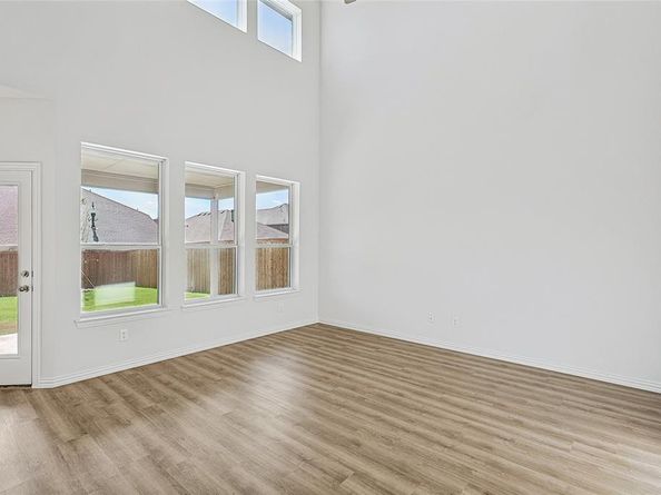 16469  Hemlock Tree Drive , Justin Texas 76247