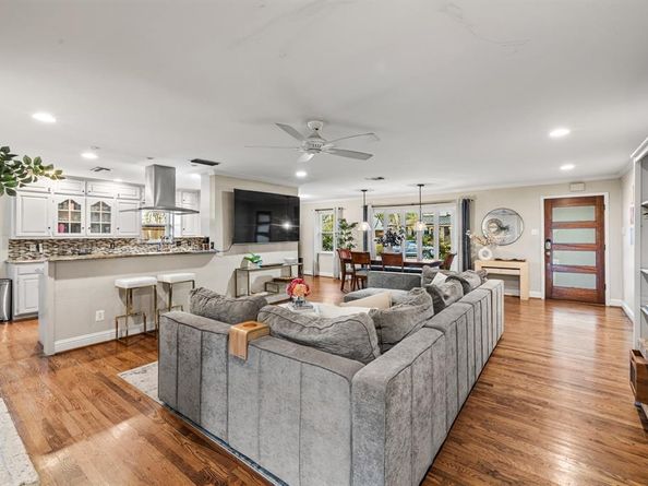 9623  Broken Bow Road , Dallas Texas 75238