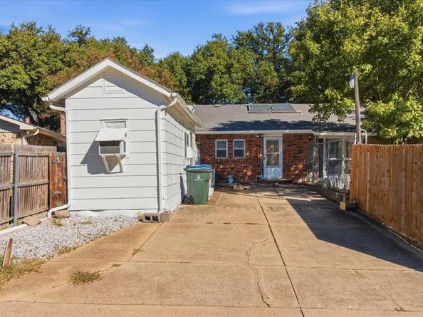 4333  Thicket Drive , Garland Texas 75043