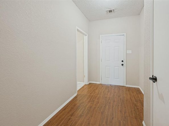 7728  Liz Lane , Watauga Texas 76148