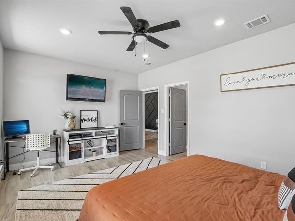 3600  Martin Street , Fort Worth Texas 76119