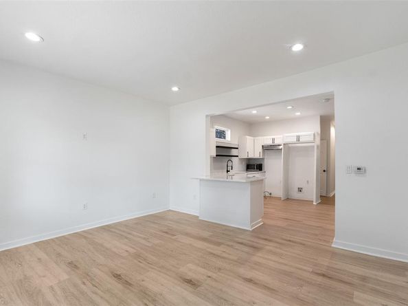 1407  Georgia Avenue , Dallas Texas 75216