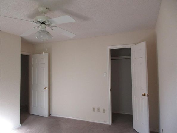 1823  Green Tree Lane , Duncanville Texas 75137